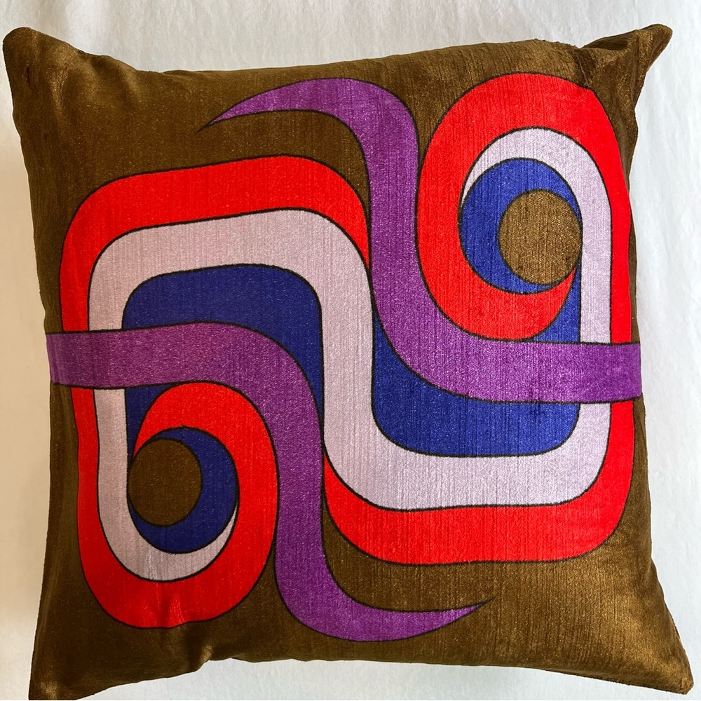 Jonathan Adler 💚 NIB “Sold Out”  Madrid Supergraphic Pillow